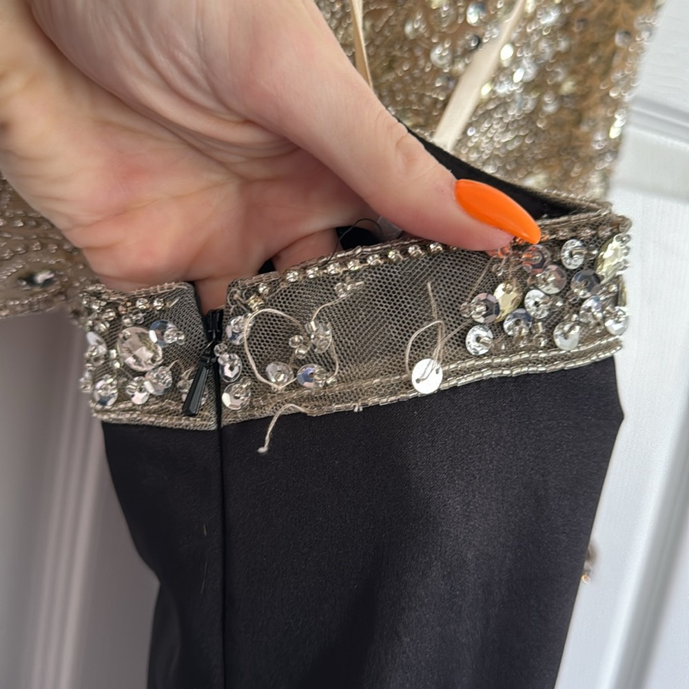 2 PIECE PROM DRESS - Picture 5 of 9